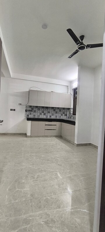 Kitchen in 1 BHK Builder Floor at Huda CGHS, Sector 56 – for Rent