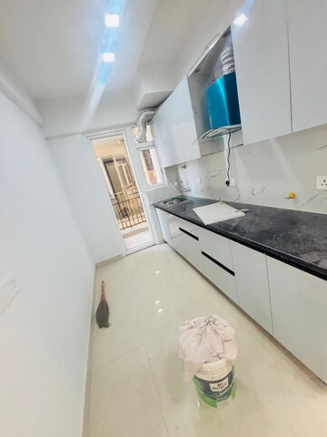 Bathroom in 3 BHK Apartment at Signature Global Prime, Sector 63a – for Rent