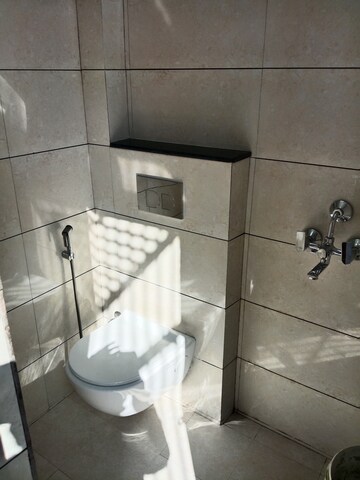 Bathroom in 2.5 BHK Apartment at RWA Apartments Sector 27, Sector 27 – for Rent