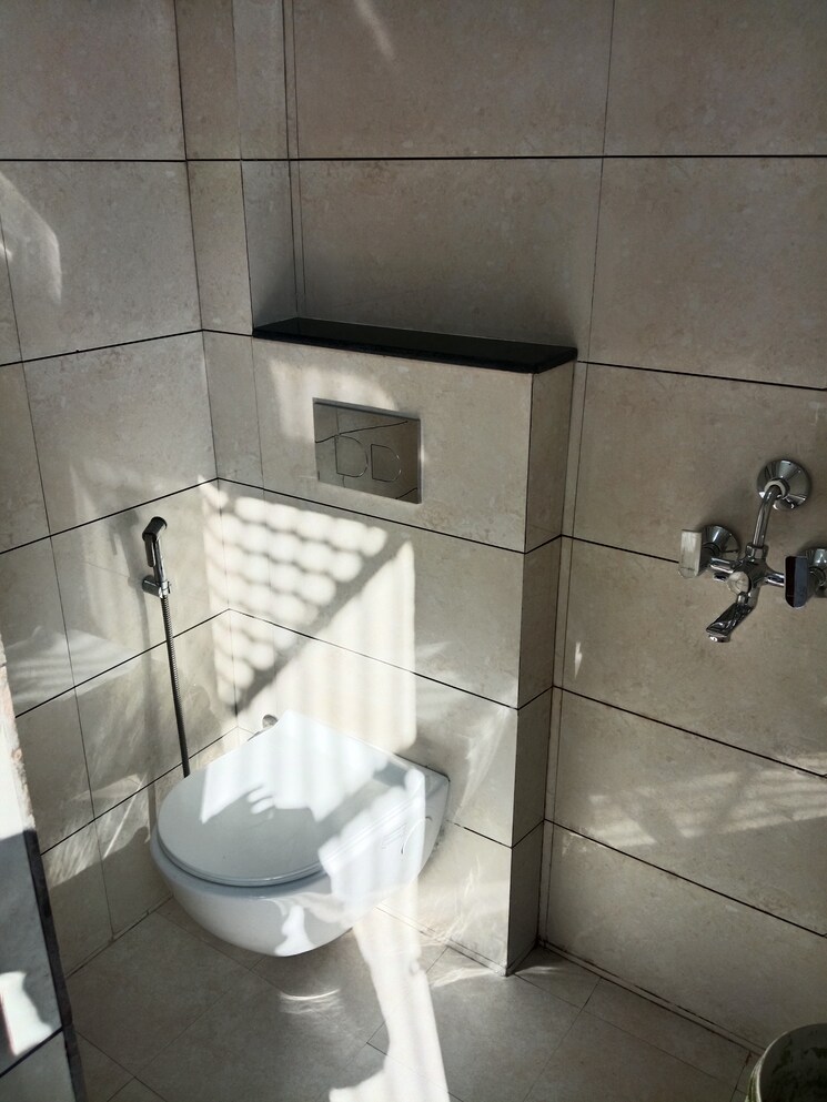 Bathroom, rwa-apartments-sector-27 2.5 Bedroom 1150 Sq.Ft. Apartment In Sector 27 Noida 9632715