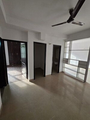 Room in 3 BHK Apartment at Amrapali Zodiac, Sector 120 – for Rent