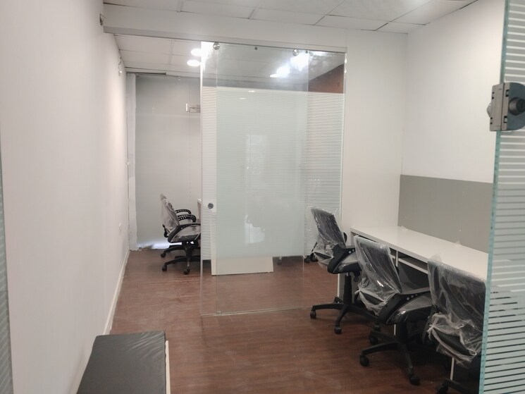 Team Area, netaji subhash place Commercial Office Space 398 Sq.Ft. In Netaji Subhash Place Delhi 9632729