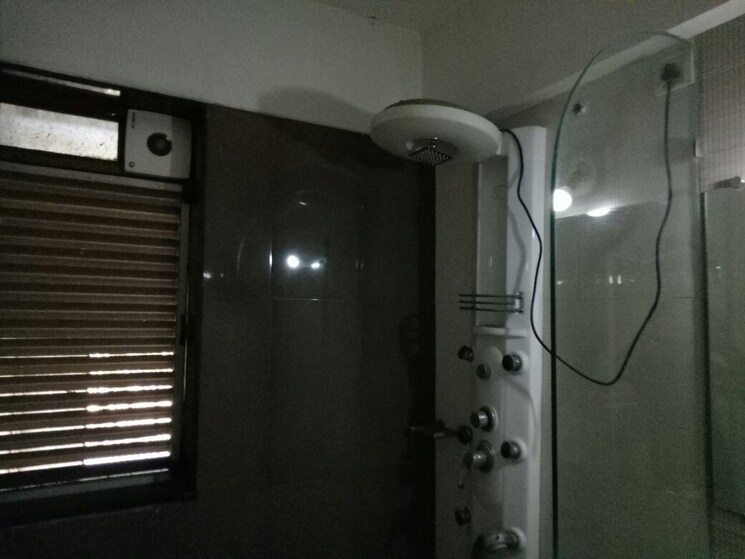 Attached Bathroom, rahul-towers 3 Bedroom 1500 Sq.Ft. Apartment In Kothrud Pune 9632722