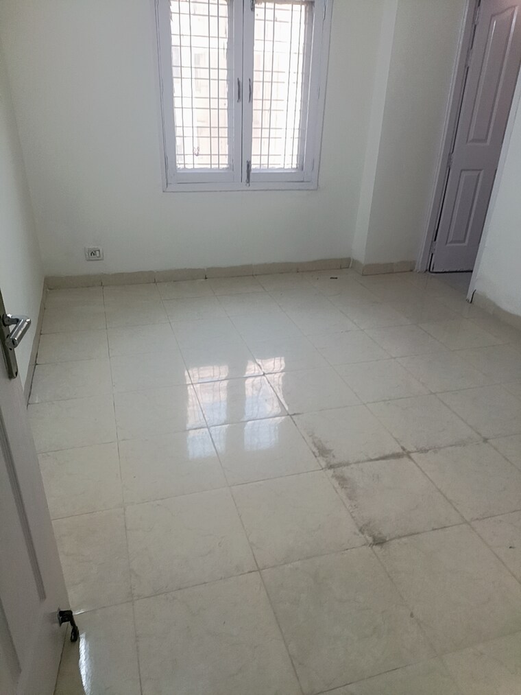 Bathroom, tulip-orange 3 Bedroom 1137 Sq.Ft. Apartment In Sector 70 Gurgaon 9632752