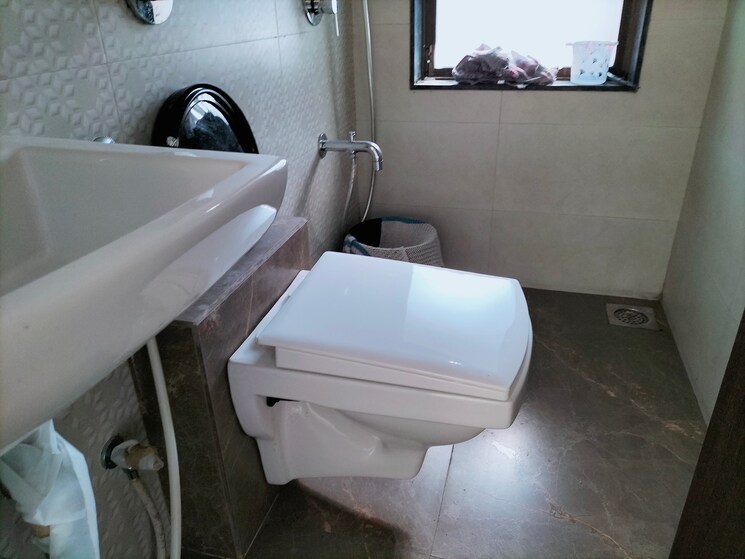 Bathroom, lalani-velentine-apartment-1-wing-d 1 Bedroom 405 Sq.Ft. Apartment In Malad East Mumbai 9632748