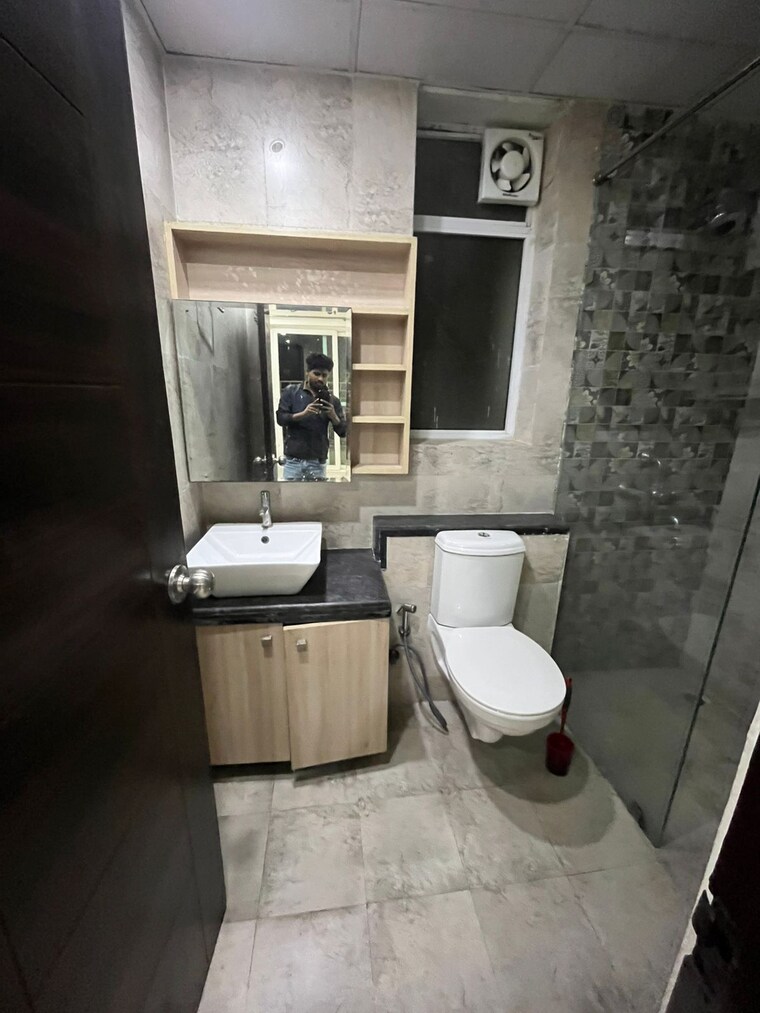 Bathroom, amrapali-crystal-homes 3 Bedroom 1700 Sq.Ft. Apartment In Sector 76 Noida 9632771