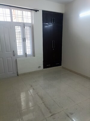 Room in 3 BHK Apartment at Tulip Orange, Sector 70 – for Rent