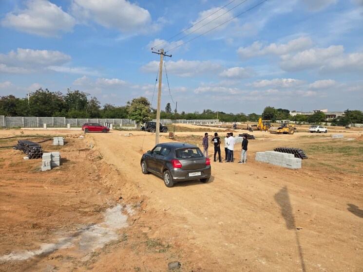  Parking, sia-e-city  181 Sq.Yd. Plot In Maheshwaram Hyderabad 9632760