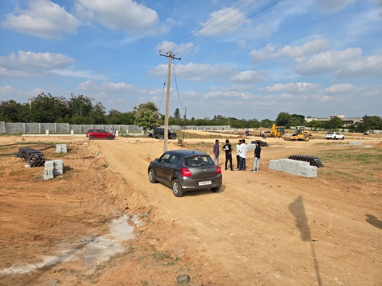  Parking, sia-e-city  181 Sq.Yd. Plot In Maheshwaram Hyderabad 9632760