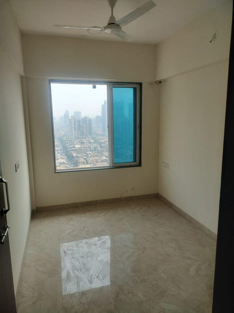 Room, bandukwala-building 1 Bedroom 435 Sq.Ft. Apartment In Kumbharwada Mumbai 9632800