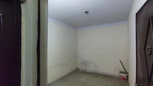 Room in 2 BHK Independent House at Mohan Garden – for Sale