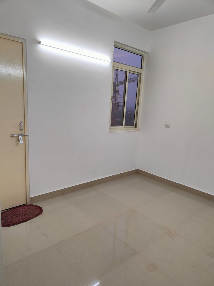 Room, conscient-habitat-78 3 Bedroom 750 Sq.Ft. Apartment In Sector 78 Faridabad 9632812