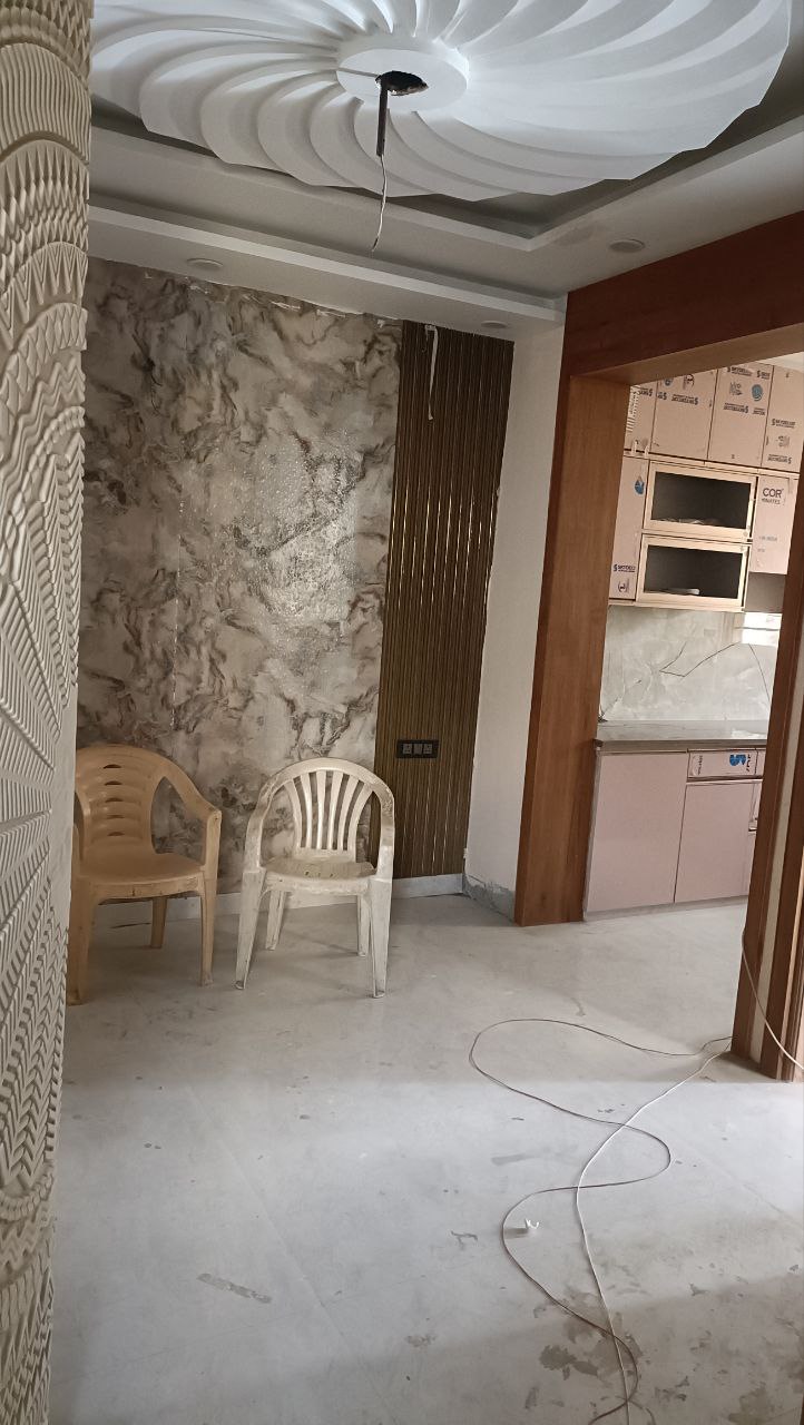 2 BHK Builder Floor For Sale in Sainik Colony