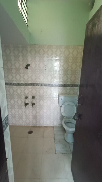 Bathroom in 4 BHK Independent House at Sainik Colony – for Rent