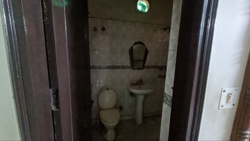 Bathroom in 4 BHK Independent House at Sainik Colony – for Rent