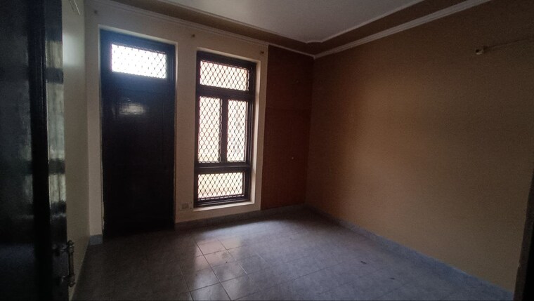 Room, sainik colony 4 Bedroom 2250 Sq.Ft. Independent House In Sainik Colony Faridabad 9632826