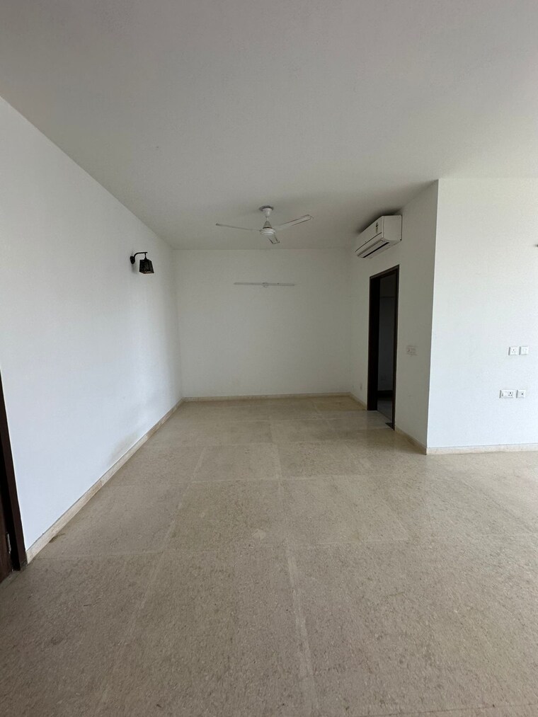 Room, dlf-garden-city-independent-floors 4 Bedroom 300 Sq.Yd. Builder Floor In Sector 92 Gurgaon 9632860