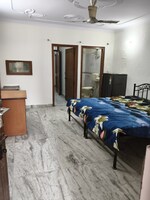 1 Rk  200 Sq.Ft. Builder Floor in DLF City Phase 3