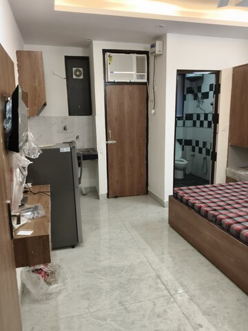 Living Room in 1 RK Builder Floor at Dlf City Phase 3 – for Rent