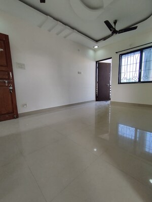 Room in 2 BHK Apartment at Manish Nagar – for Rent