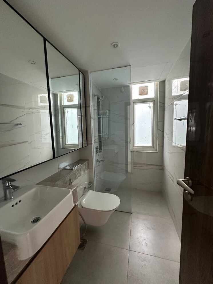 Bathroom, dlf-garden-city-independent-floors 4 Bedroom 27000 Sq.Ft. Builder Floor In Sector 92 Gurgaon 9632857