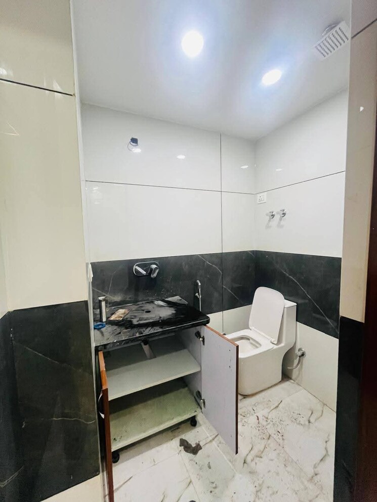 Bathroom, saket 1 Bedroom 500 Sq.Ft. Builder Floor In Saket Delhi 9632865