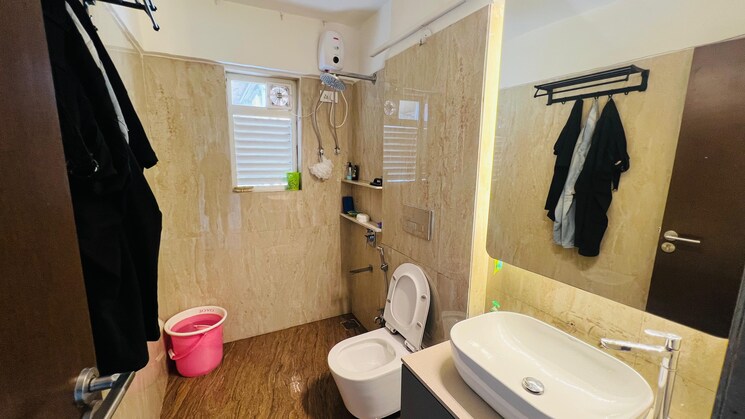 Bathroom, ruparel-the-orion 2 Bedroom 816 Sq.Ft. Apartment In Chembur Mumbai 9632861
