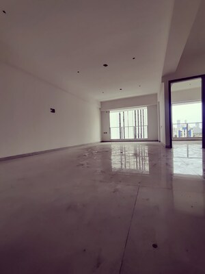 2.5 BHK Apartment For Rent in Shreepati Coronet, Mazgaon