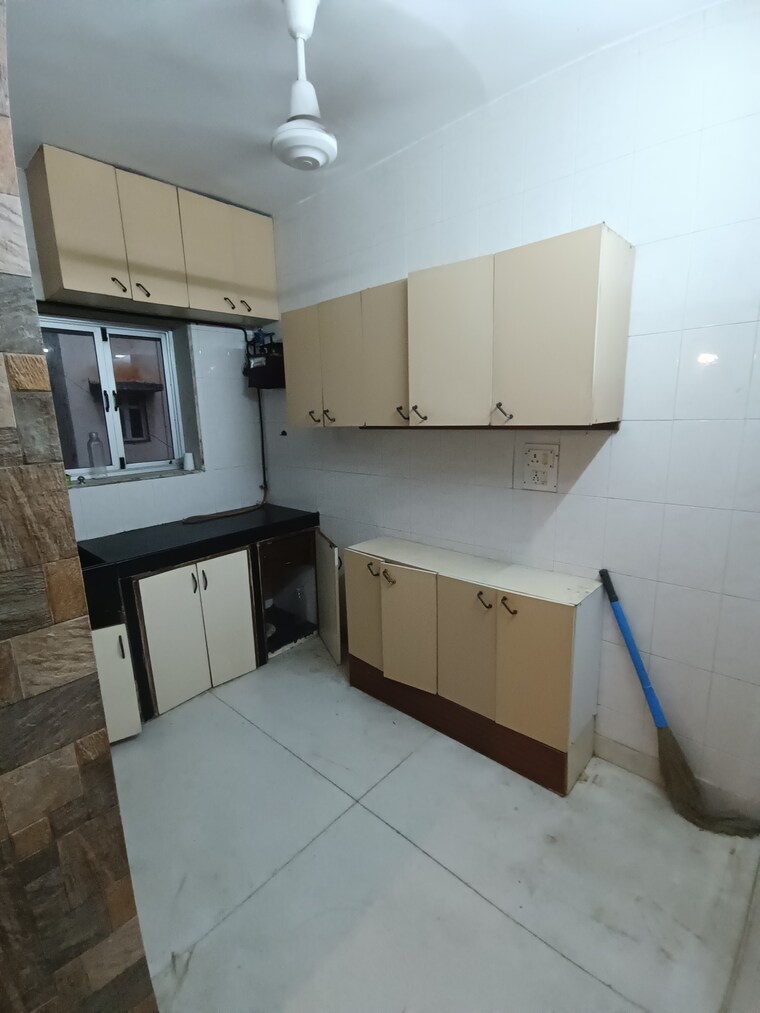 Kitchen, inlaks-nagar-chs 1 Bedroom 450 Sq.Ft. Apartment In Andheri West Mumbai 9632901