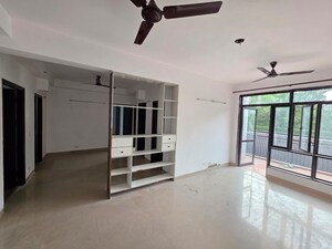 Room in 3 BHK Apartment at Amrapali Crystal Homes, Sector 76 – for Sale