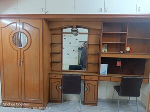 Furnished Amenities in 5 BHK Independent House at Eden Garden Tower, Chembur – for Sale