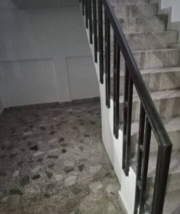 Staircase in 2 BHK Villa at Aliganj – for Rent
