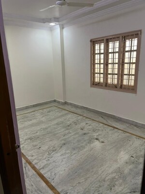 Room in 5 BHK Apartment at Hyderguda – for Sale