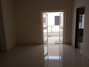 Room in 2 BHK Apartment at Manish Nagar – for Rent