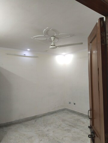 2 BHK Builder Floor For Rent in Janakpuri