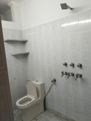 Bathroom in 2 BHK Builder Floor at Janakpuri – for Rent