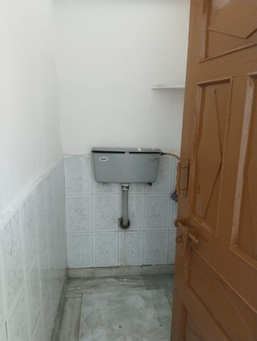 Bathroom in 2 BHK Builder Floor at Janakpuri – for Rent