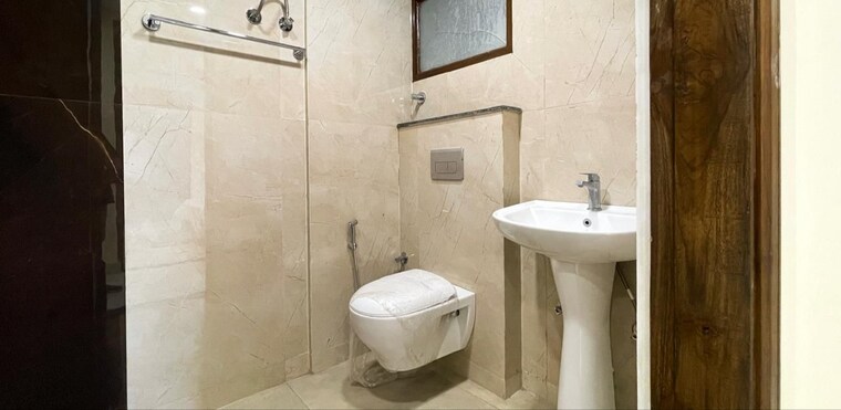 Bathroom, the-suman-marvelous 3 Bedroom 1745 Sq.Ft. Apartment In Ramgarh Bhudda Zirakpur 9632926