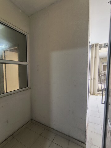 Furnished Amenities in 2 BHK Apartment at MRG Ultimus, Sector 90 – for Rent