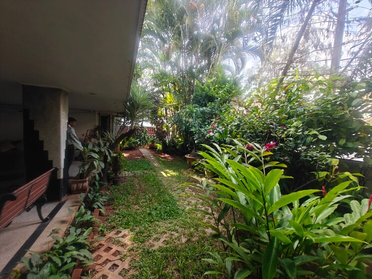 Garden, sterling-brunton 5 Bedroom 6000 Sq.Ft. Apartment In Mg Road Bangalore 9632992