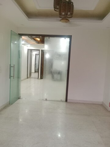 3 BHK Builder Floor For Rent in Janakpuri