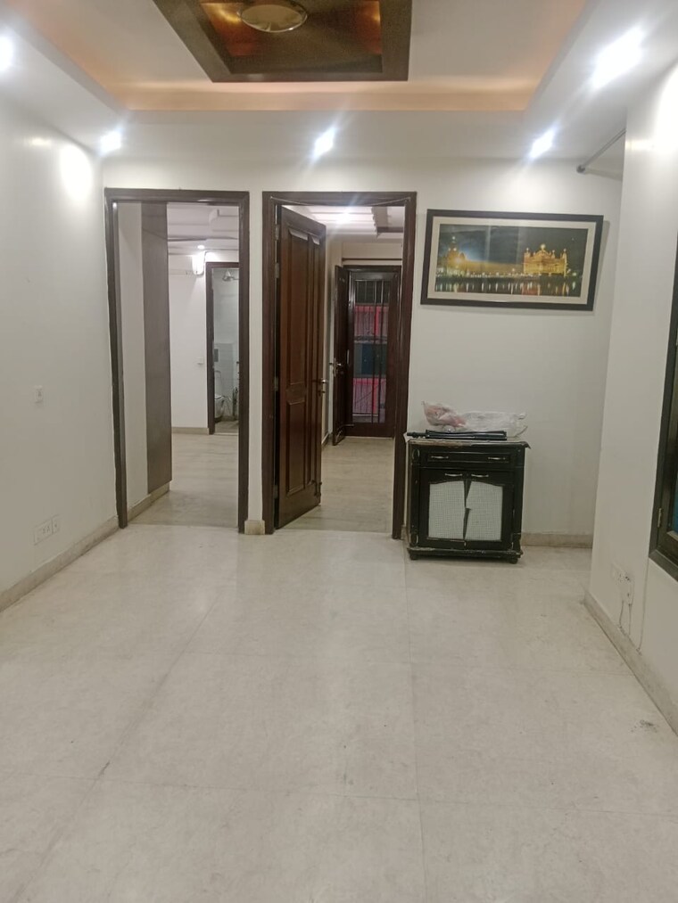 Room, janakpuri 3 Bedroom 1800 Sq.Ft. Builder Floor In Janakpuri Delhi 9632994