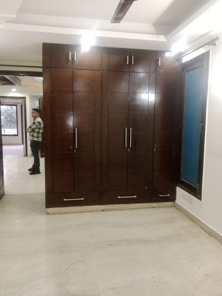 undefined, janakpuri 3 Bedroom 1800 Sq.Ft. Builder Floor In Janakpuri Delhi 9632994