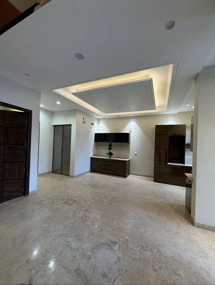 Living Room, sector 123 6 Bedroom 250 Sq.Yd. Independent House In Sector 123 Mohali 9633004