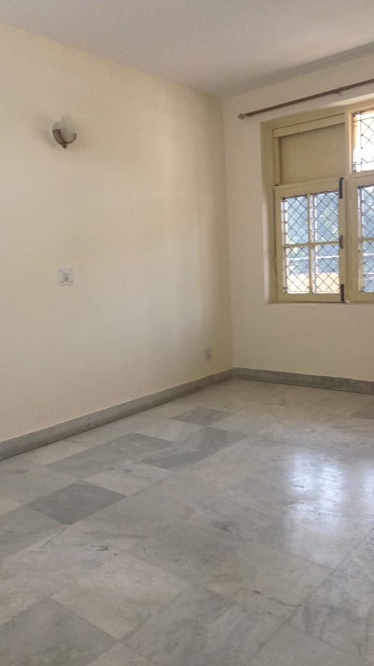 Room, jeevan-tara-apartment 3 Bedroom 1850 Sq.Ft. Apartment In Sector 43 Gurgaon 9633063