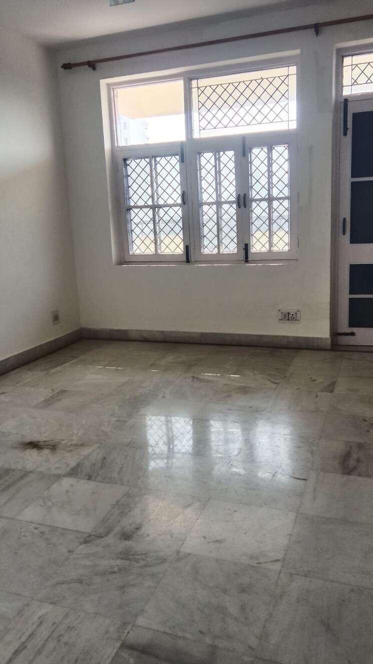 Room, jeevan-tara-apartment 3 Bedroom 1850 Sq.Ft. Apartment In Sector 43 Gurgaon 9633063