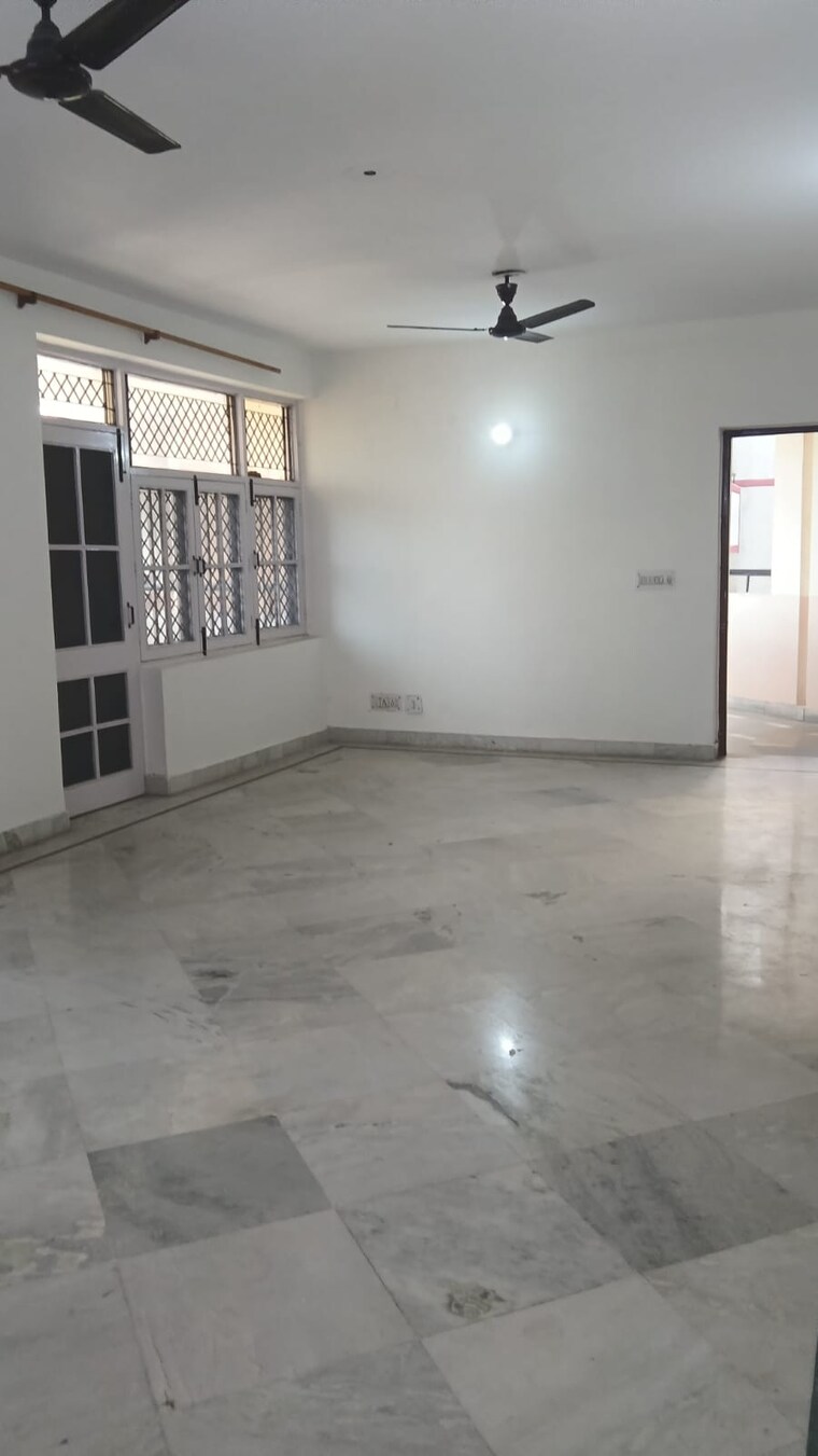 Room, jeevan-tara-apartment 3 Bedroom 1850 Sq.Ft. Apartment In Sector 43 Gurgaon 9633063