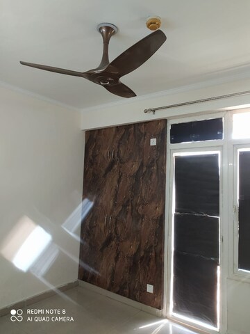 Furnished Amenities in 3 BHK Apartment at JM Florence, Tech Zone 4 Greater Noida – for Rent