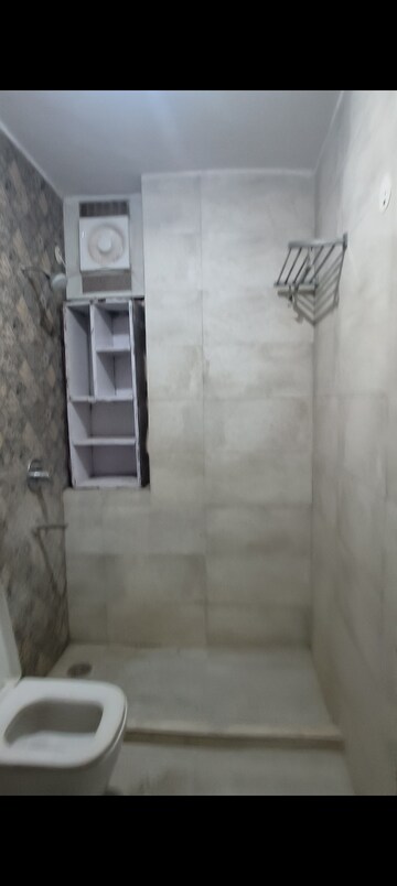 Bathroom in 3 BHK Apartment at Vikas Puri – for Rent
