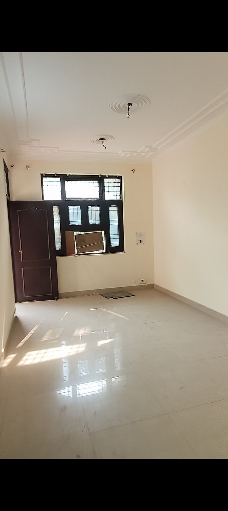 Room, vikas puri 3 Bedroom 1200 Sq.Ft. Apartment In Vikas Puri Delhi 9633053